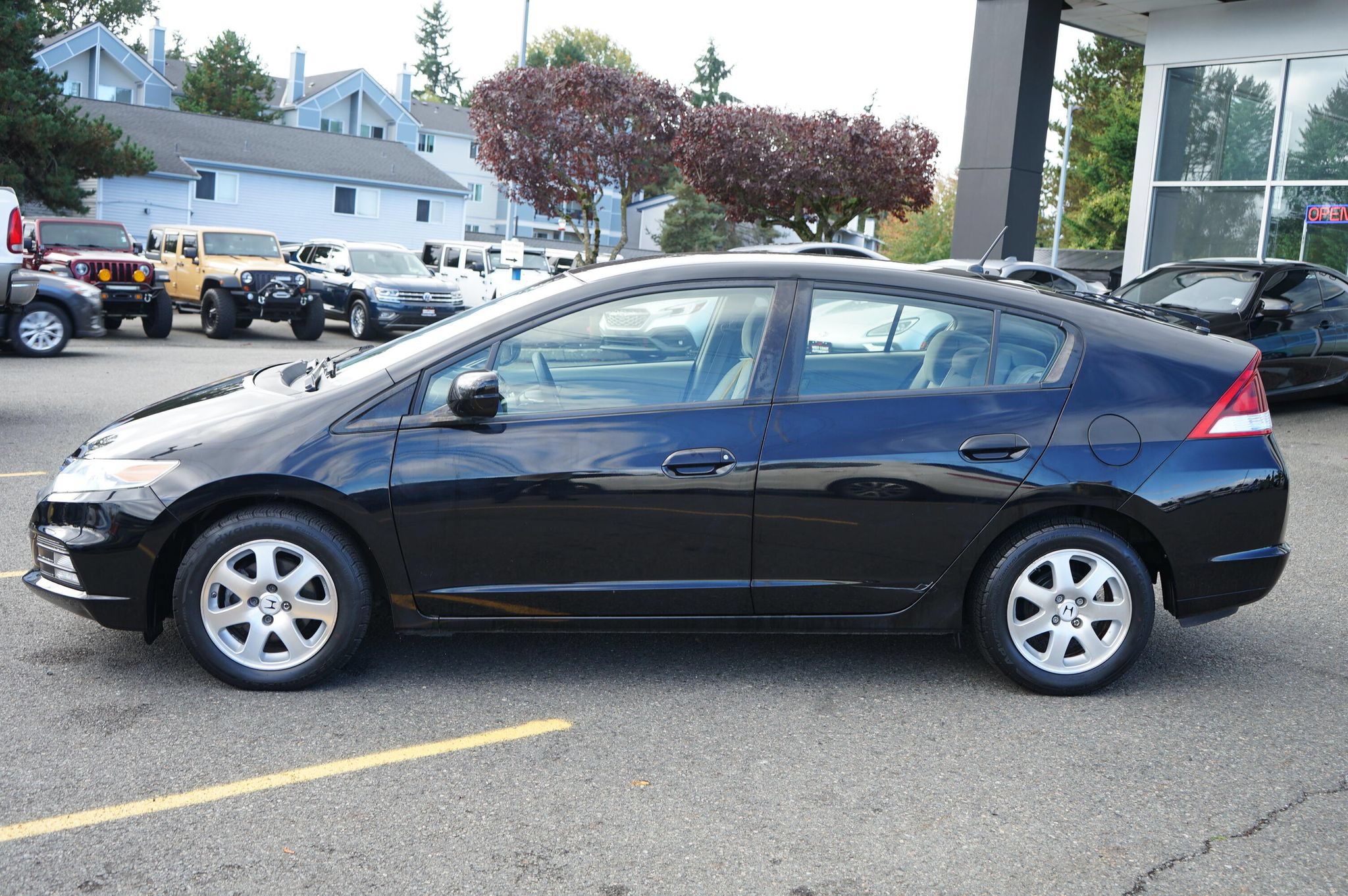 Used 2014 Honda Insight LX image 2