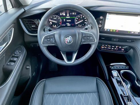 Used 2023 Buick Envision Avenir image 11