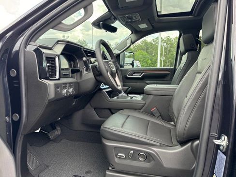 New 2026 GMC Sierra 2500 Denali w/ Denali Reserve Package image 17
