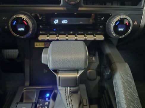 New 2025 Toyota 4Runner 4WD image 33