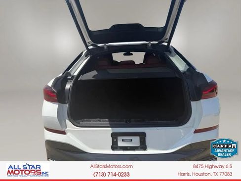 Used 2022 BMW X6 xDrive40i w/ M Sport Package AWD/4WD image 10
