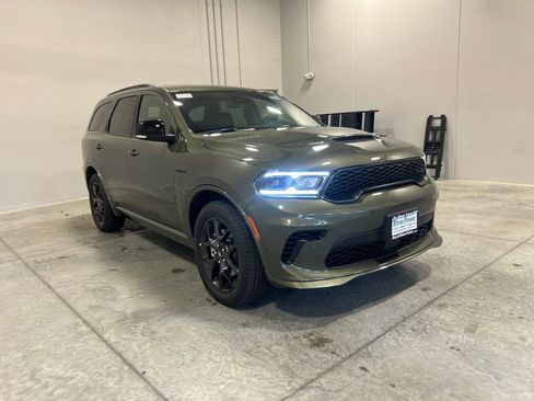 New 2026 Dodge Durango GT image 4