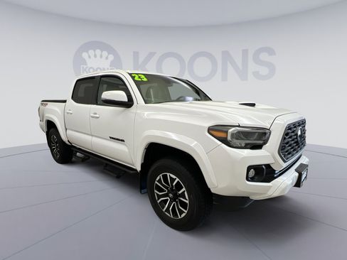 Used 2023 Toyota Tacoma TRD Sport image 7