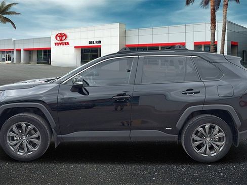 Used 2024 Toyota RAV4 XLE Premium image 5
