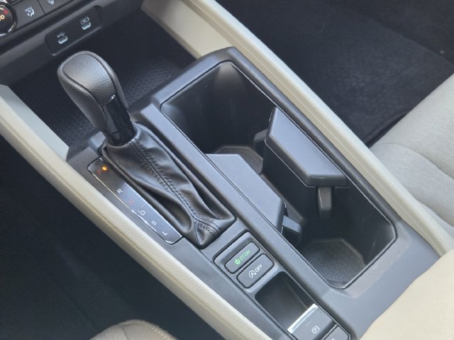 Used 2025 Honda Accord SE image 18