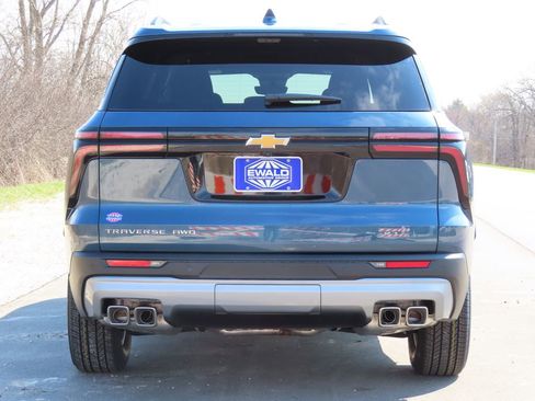 New 2026 Chevrolet Traverse LT AWD/4WD image 17