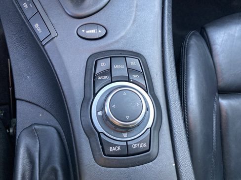 Used 2011 BMW M3 Convertible image 36