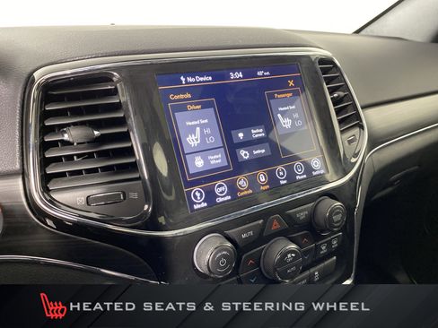 Used 2022 Jeep Grand Cherokee Limited image 7