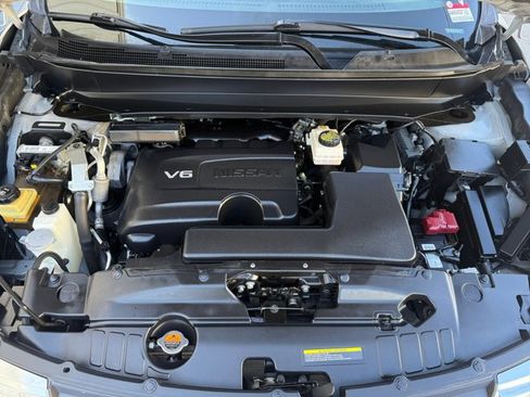 Used 2017 Nissan Pathfinder S AWD/4WD image 18
