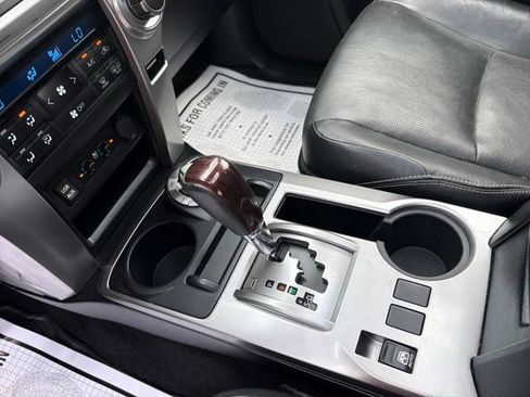 Used 2018 Toyota 4Runner Limited AWD/4WD image 25