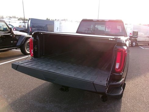 Used 2020 GMC Sierra 2500 Denali w/ Denali Ultimate Package image 21