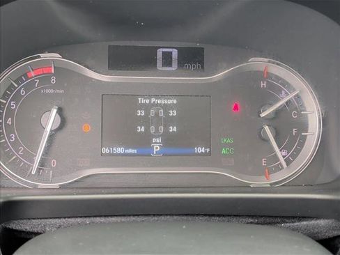 Used 2016 Honda Pilot Touring image 11