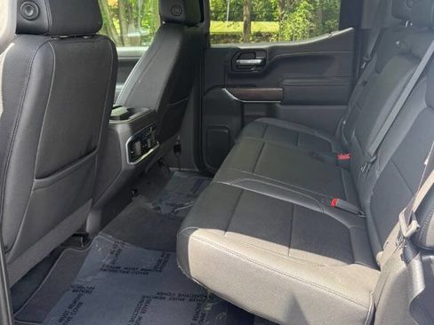 Used 2021 GMC Sierra 1500 SLT w/ SLT Premium Package AWD/4WD image 17