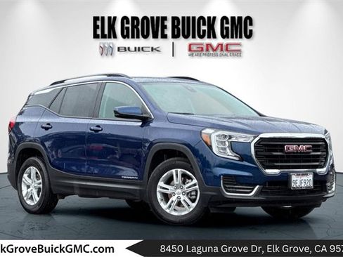 Used 2022 GMC Terrain SLE w/ Driver Convenience Package image 1