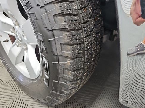 Used 2021 RAM 1500 Tradesman w/ Chrome Plus Package RWD image 42