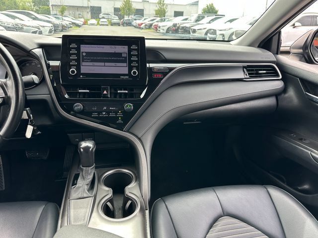 Used 2021 Toyota Camry SE FWD image 14