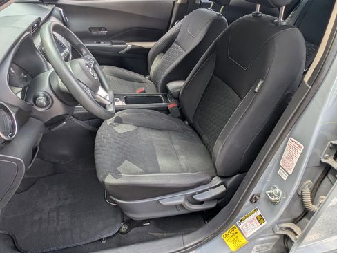 Used 2021 Nissan Kicks SV FWD image 16