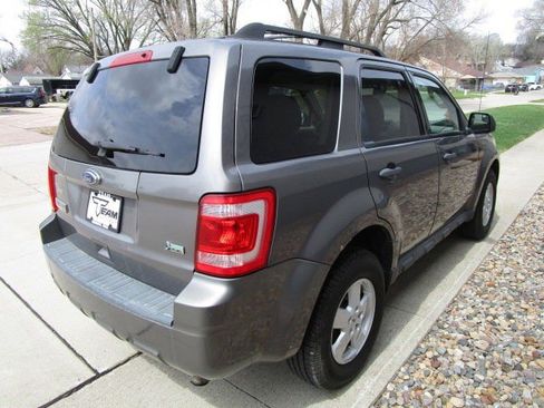 Used 2010 Ford Escape XLT AWD/4WD image 7