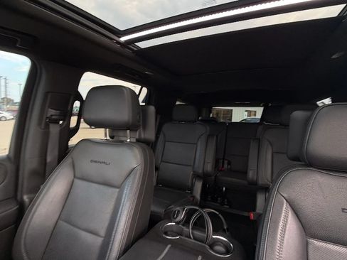 Used 2021 GMC Yukon Denali w/ Denali Premium Package AWD/4WD image 64