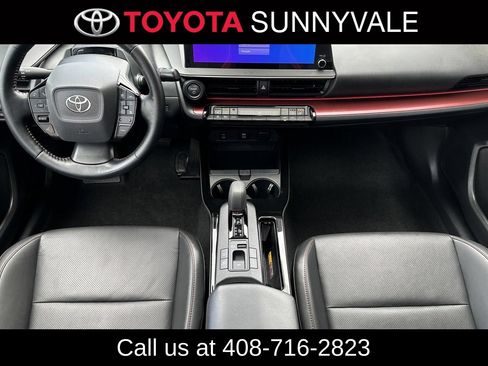 Used 2024 Toyota Prius Prime Premium FWD image 6