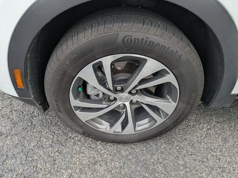 Used 2021 Buick Envision Essence w/ Technology Package I image 27