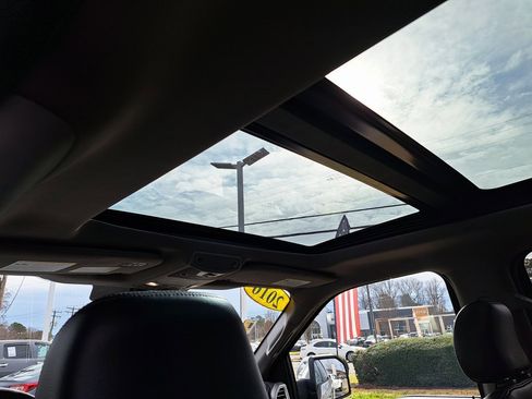 Used 2016 Ford F150 Lariat w/ Equipment Group 502A Luxury image 31