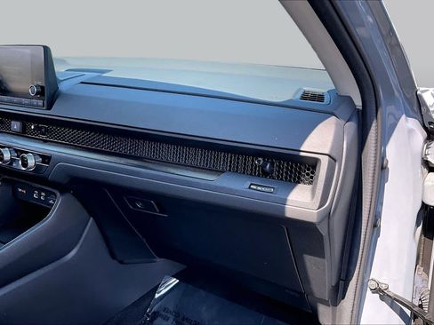 Used 2024 Honda CR-V EX image 19
