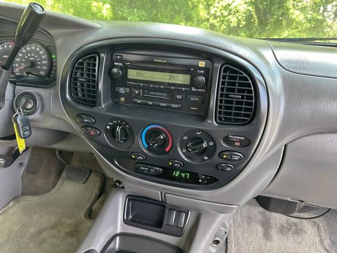 Used 2005 Toyota Tundra SR5 w/ TRD Off-Road Pkg AWD/4WD image 30