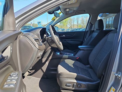 Used 2024 Chevrolet Equinox LT AWD/4WD image 14
