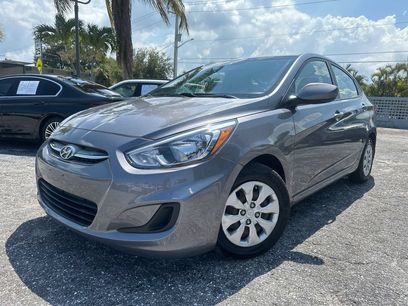 Used 2016 Hyundai Accent SE w/ Option Group 02