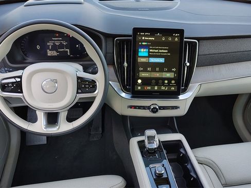 New 2026 Volvo XC90 B6 Ultra image 12