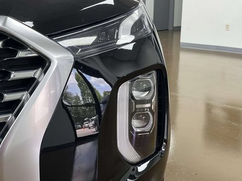 Used 2021 Hyundai Palisade Limited FWD image 9