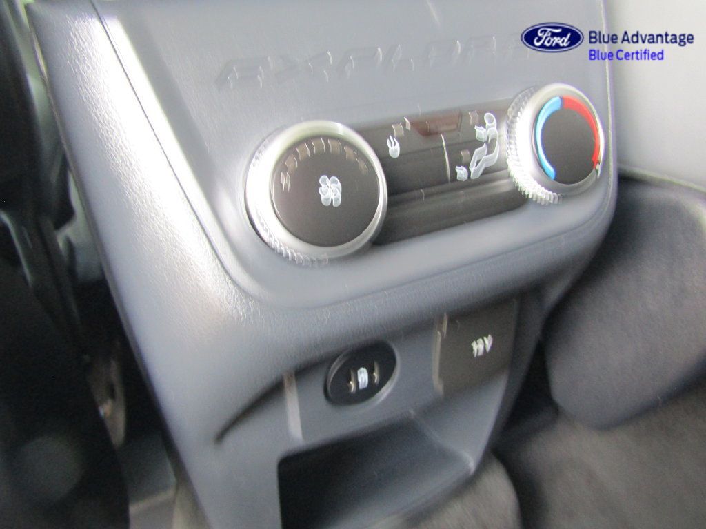 Certified 2025 Ford Explorer Active w/ Active Comfort Package AWD/4WD image 23