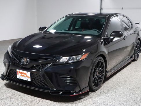 Used 2022 Toyota Camry TRD FWD image 29