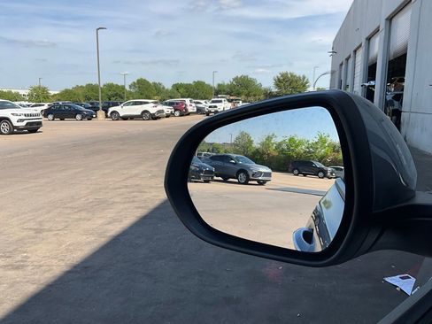 Used 2025 Buick Encore GX Preferred image 17