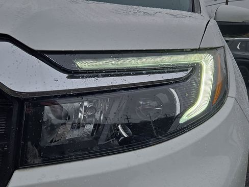 Used 2023 Honda Passport EX-L image 10