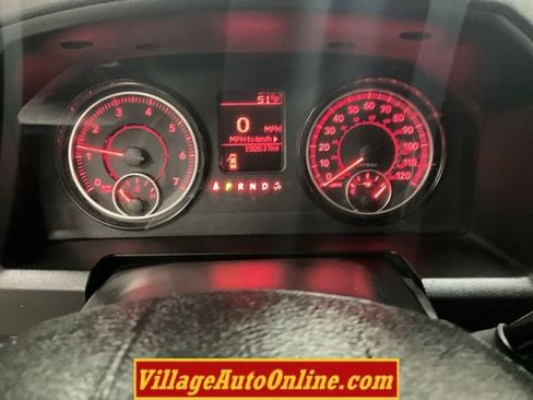 Used 2017 RAM 1500 4x4 Crew Cab image 18