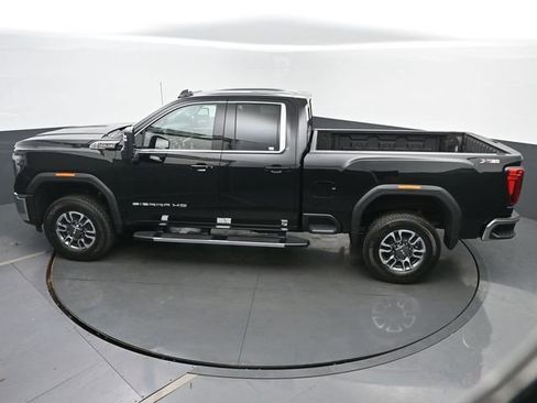 New 2026 GMC Sierra 2500 SLE w/ SLE Value Package; AWD/4WD image 40