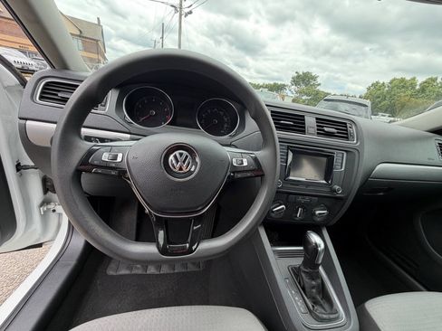 Used 2017 Volkswagen Jetta S FWD image 13