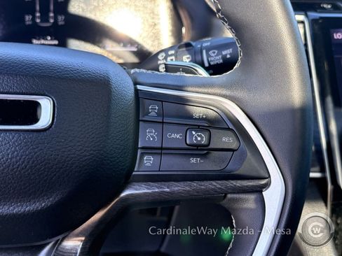 Used 2024 Jeep Grand Cherokee L Limited w/ Luxury Tech Group II image 19