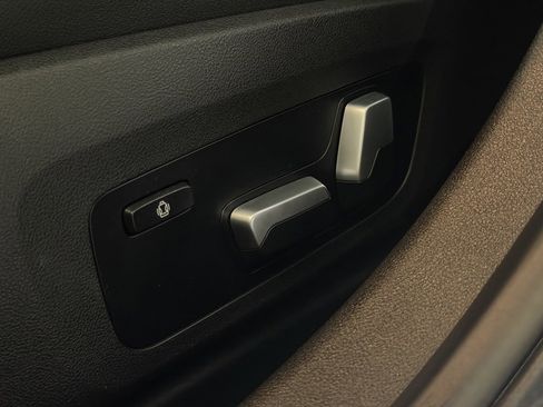 Used 2021 BMW 330i xDrive Sedan image 19