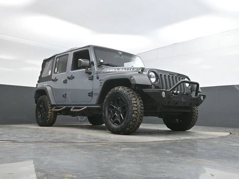Used 2015 Jeep Wrangler Unlimited Sport AWD/4WD image 41
