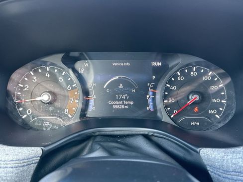 Used 2024 Jeep Compass Latitude image 21