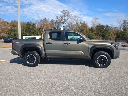 Certified 2026 Toyota Tacoma TRD Off-Road image 3