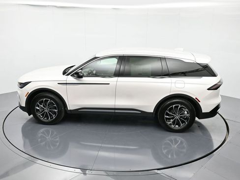 New 2026 Lincoln Nautilus Premier image 48