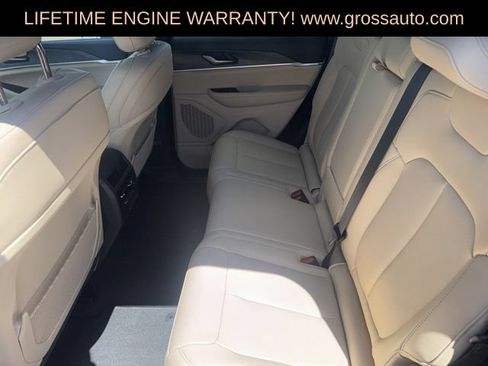 Used 2024 Jeep Grand Cherokee Limited AWD/4WD image 29