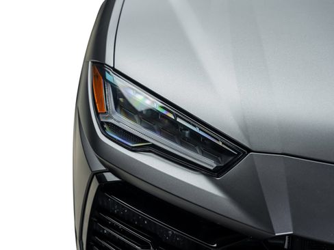 Used 2019 Lamborghini Urus AWD/4WD image 3