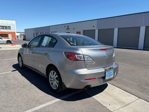 Used 2013 MAZDA MAZDA3 i Touring FWD image 7