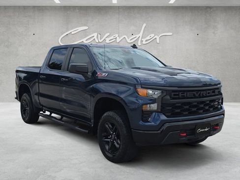 Used 2023 Chevrolet Silverado 1500 Custom Trail Boss AWD/4WD image 2