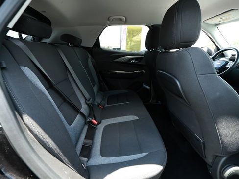 Used 2025 Chevrolet TrailBlazer LT FWD image 27